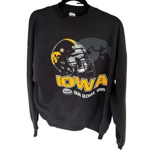 Vintage Iowa 1995 Sun Bowl Hawkeyes Sport Black Sweater Crewneck USA Print XL
